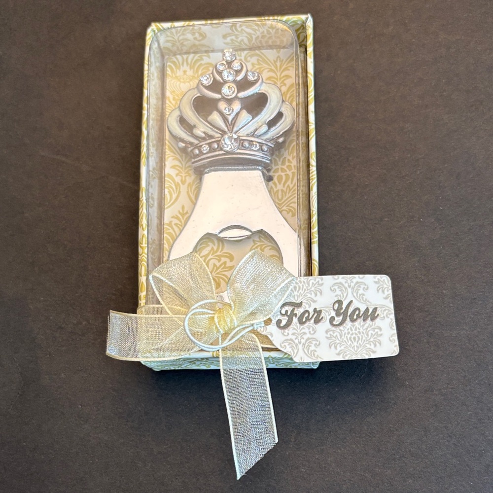 Crown Design Bottle Opener in Gift Box